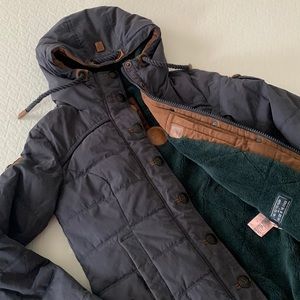 Women’s Small NakeTano jacket